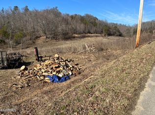 744 Whitman Hollow Rd, La Follette, TN 37766