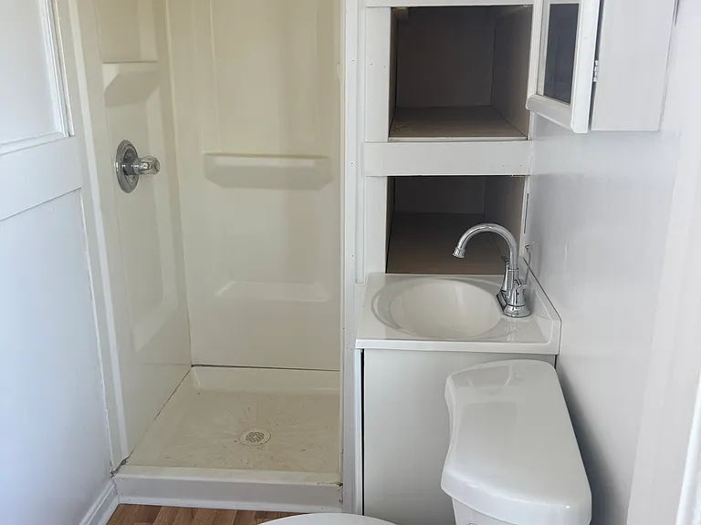 663 Railroad St #3 — Photo 7
