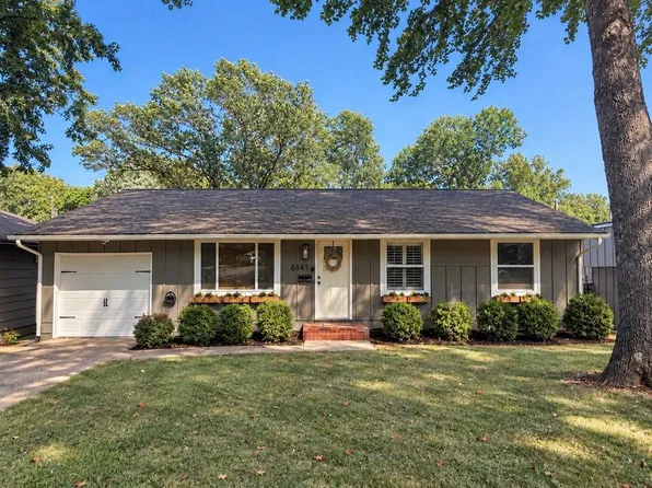 6141 Catalina St, Fairway, KS 66205