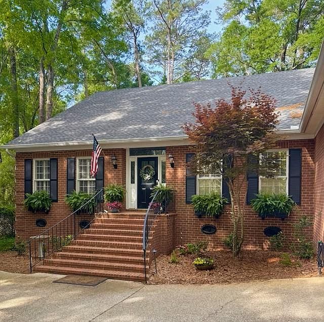 1st image of 22649 Alice Ln