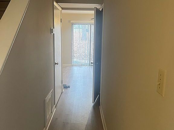 4th image of 1269 Schaub Dr