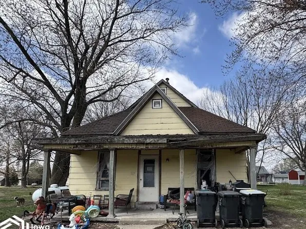 307 N Valley St, Delta, IA 52550