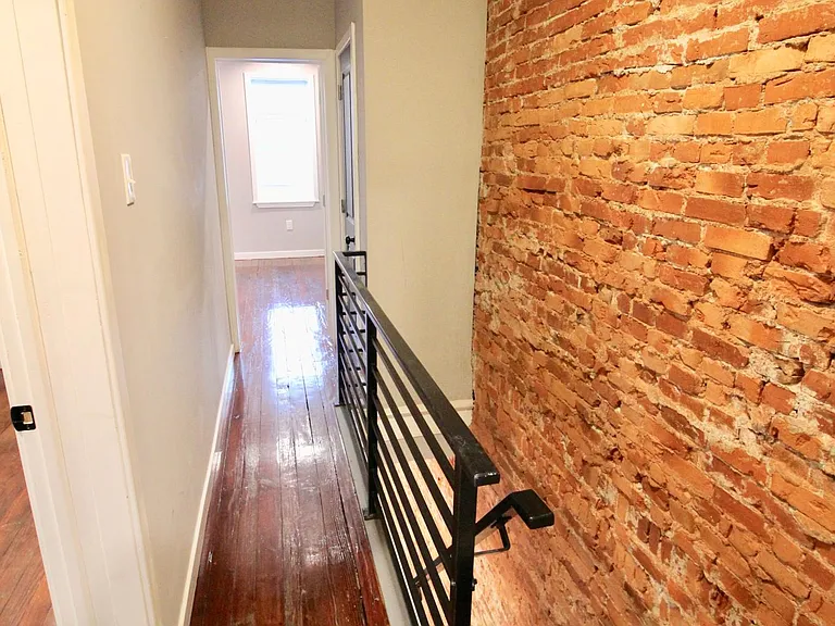 3055 Braddock St — Photo 11