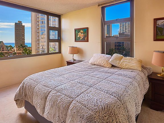 Ocean view from your bed!