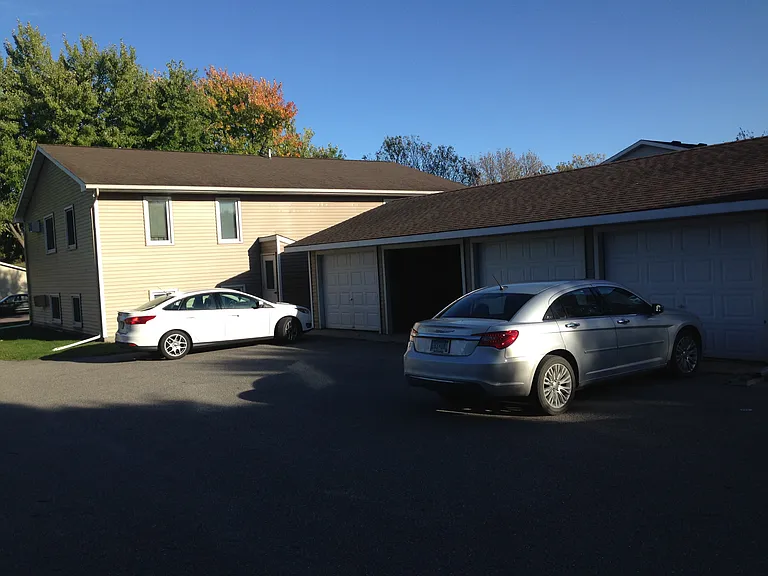 1733 Pleasant View Dr #3 — Photo 2