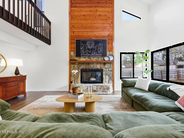 3857 SANDY SHORES Drive, Jacksonville, FL 32277