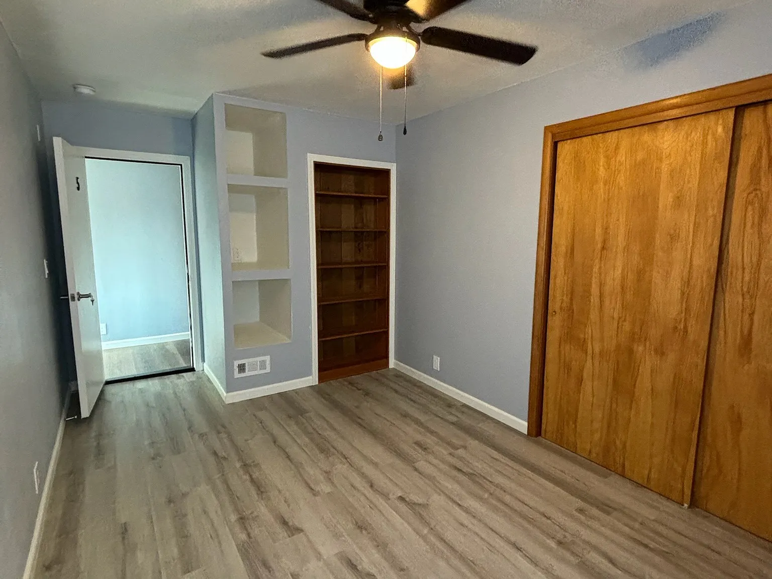 12 bed, 3596 sqft, $875 — Photo 1