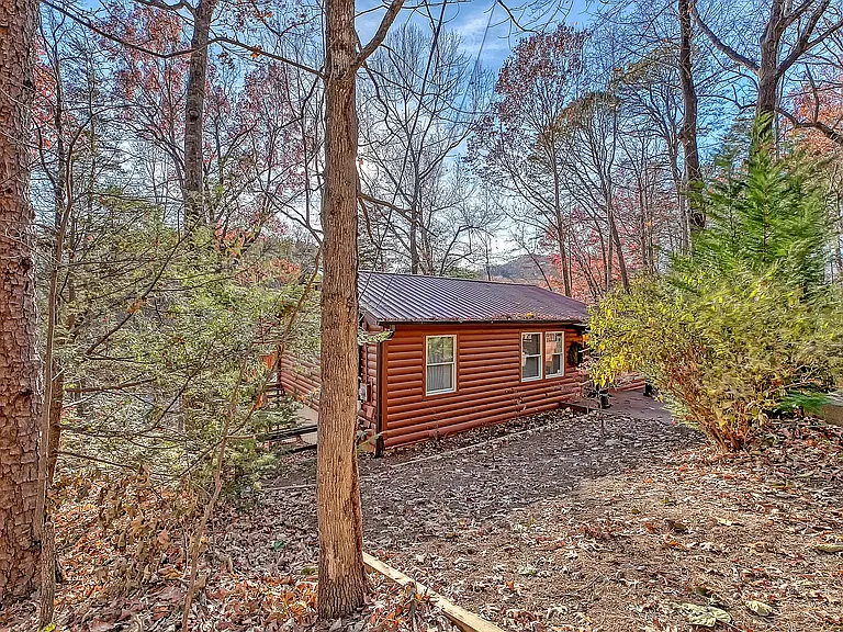 167 Johnson Cir — Photo 36