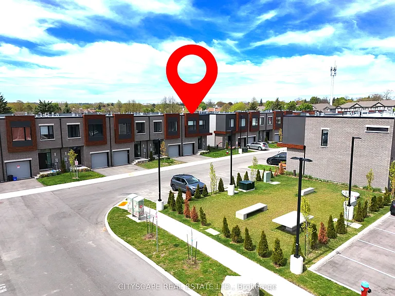 416 Dundas St S #13 — Photo 34