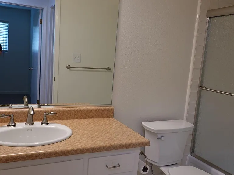 2505 Murray St — Photo 9