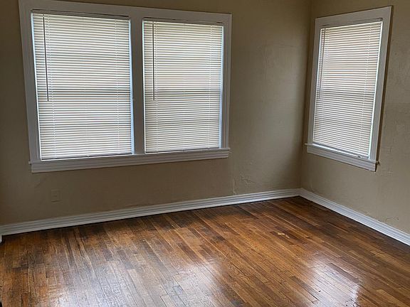 5th image of 4040 Wayside Ave