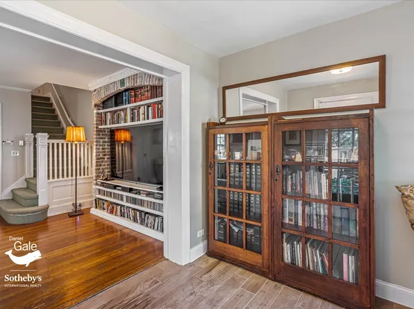 23 Whitson Street image 4 of 40