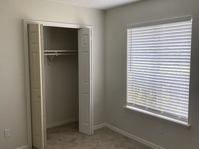 950 Beau Ct — Photo 8