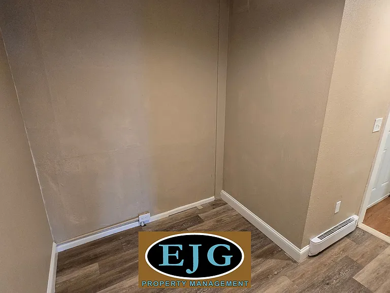 504 Main St #1 — Photo 10