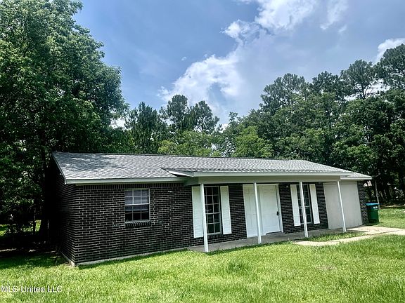 2nd image of 2437 Linwood Dr