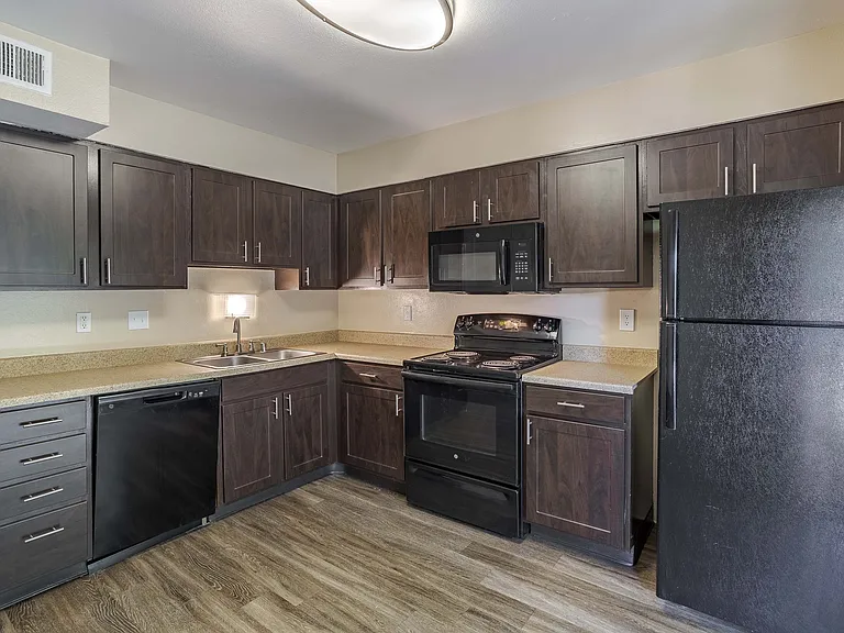 Broadmoor Ridge — Photo 11