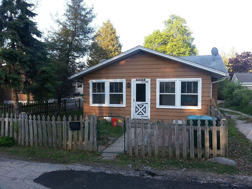 1st image of 33553 N Oakland Dr