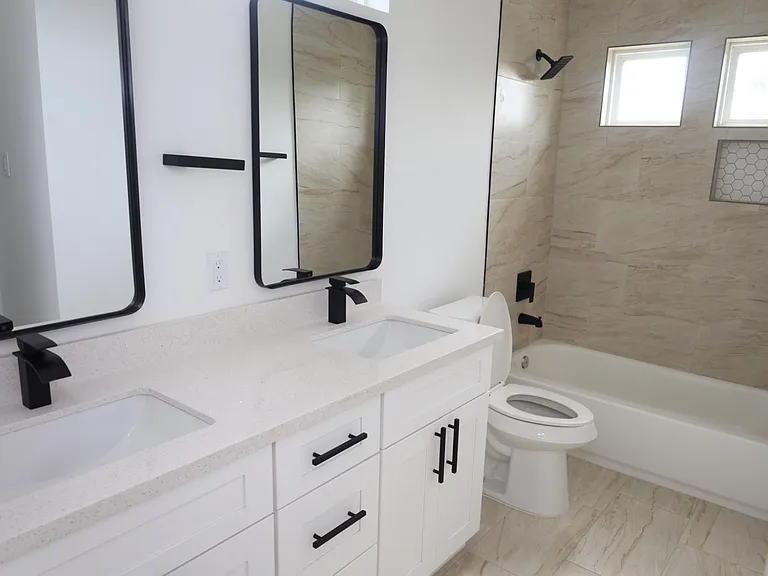 6614 Foster St — Photo 11