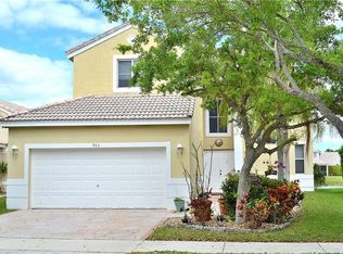 988 Savannah Falls Dr, Fort Lauderdale, FL 33327