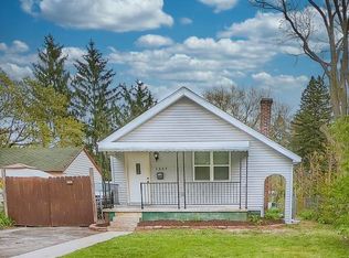 2205 Alpha St, Lansing, MI 48910