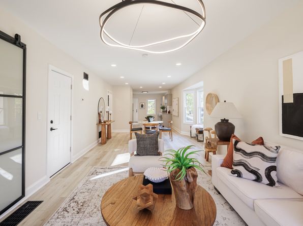 152-154 Laburnam Cres