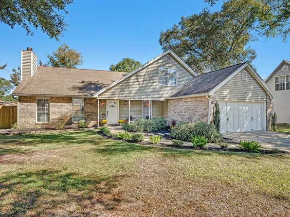 62 Shalimar Dr, Shalimar, FL 32579