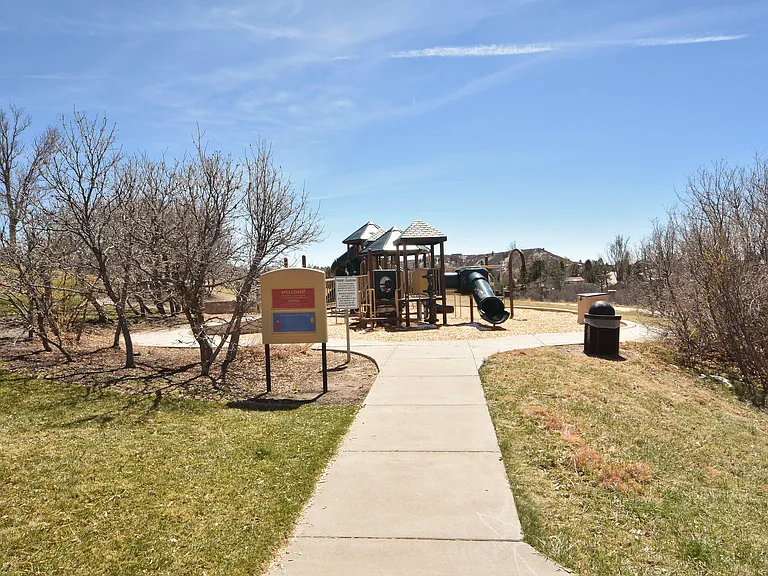 401 Tippen Pl — Photo 35