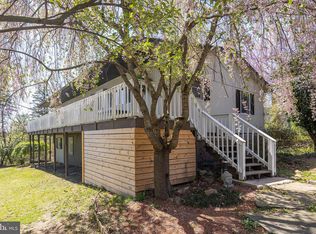 107 Fairway Cir, Cross Junction, VA 22625