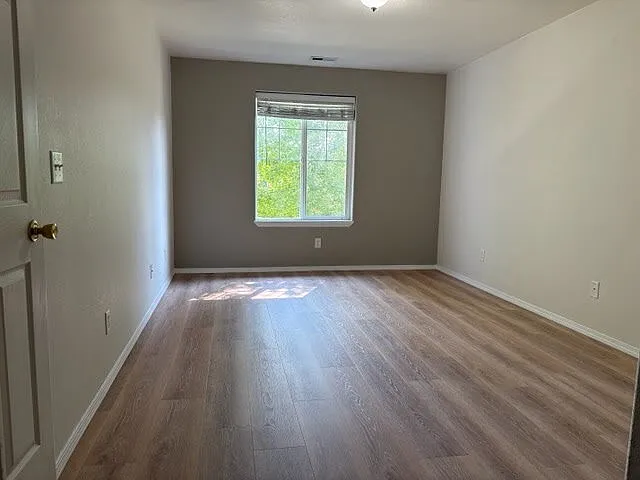 825 Forestglen Dr #7E — Photo 9