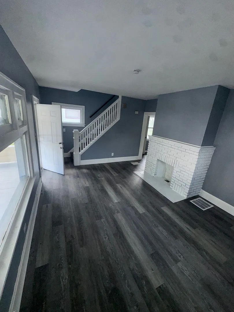 Charming 3-Bedroom Property In Prime Location (Section 8 Vouchers Accepted) — Photo 4