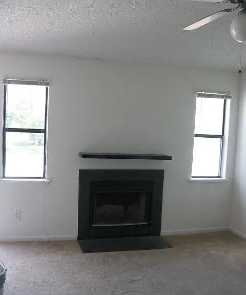 237 Wyndham Cir — Photo 4