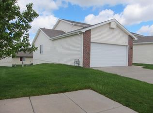 2150 Kingswood Cir, Lincoln, NE 68521