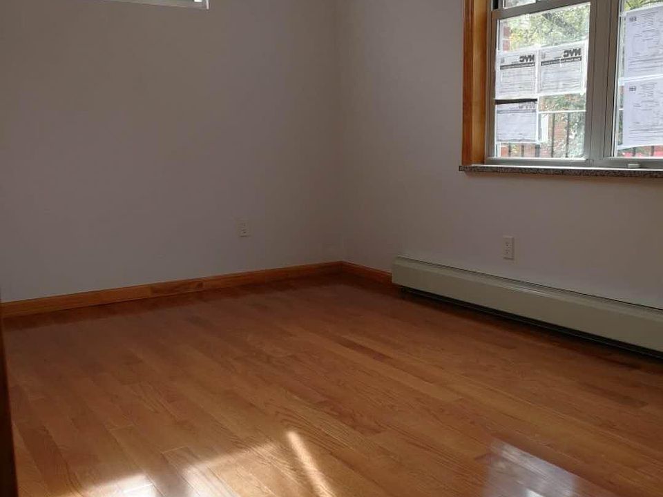 2nd image of 2363 E 16th St