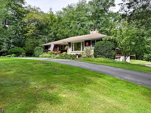 3rd image of 253 Kerrs Corner Rd