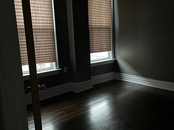 5th image of 5432 S Aberdeen St #1