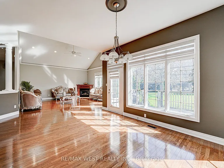 23 Hanover Ct — Photo 12