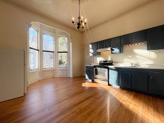 2nd image of 3342 23rd St #3342