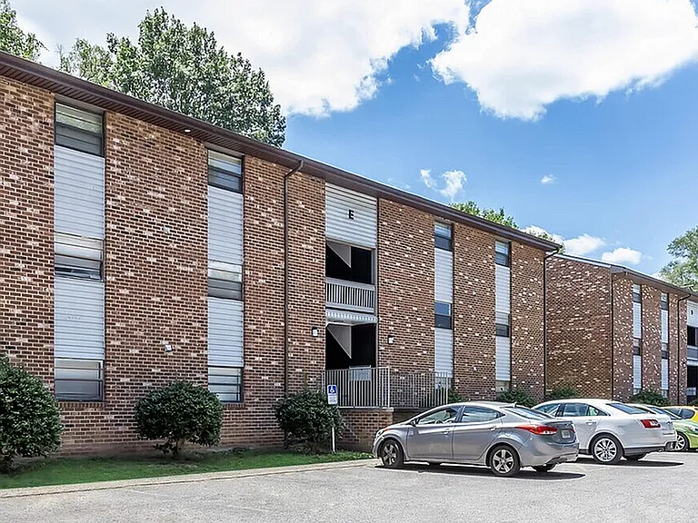 Flats at Glade Creek — Photo 18