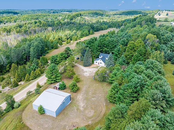2nd image of 7726 Peebles Rd