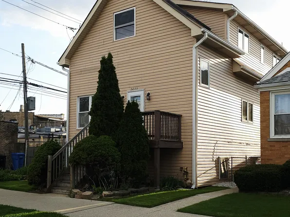 5230 S Lockwood Ave #1F, Chicago, IL 60638