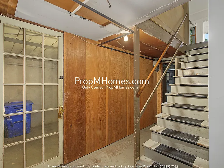 2233 SE Taylor St — Photo 19