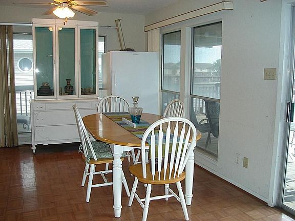 5th image of 1107 Redfish St