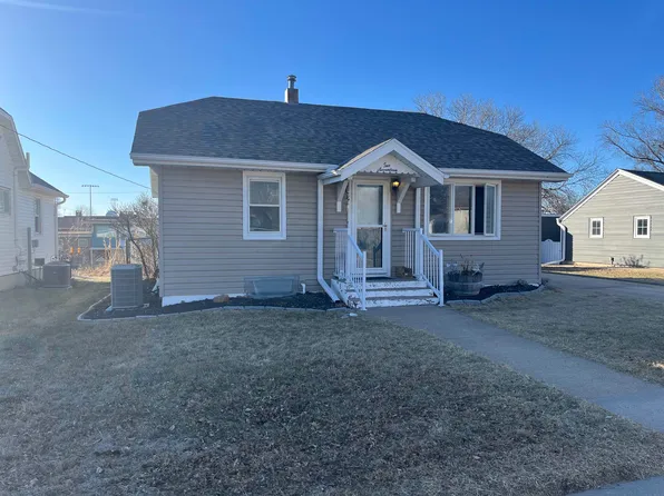 217 Park Ave, Minden, NE 68959