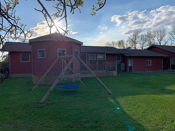 3rd image of 12862 W Pleasant Valley Dr