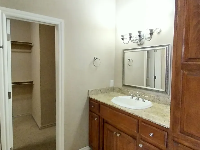 17020 Wales Green Ave — Photo 7