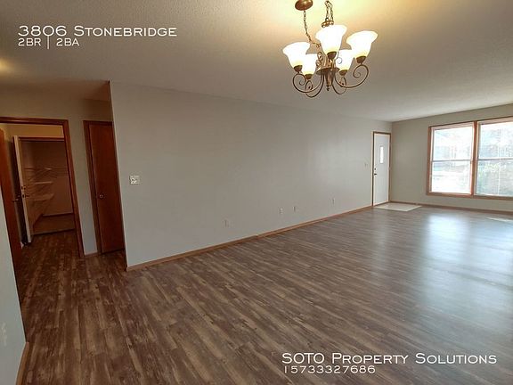 3rd image of 3806 Stonebridge Dr