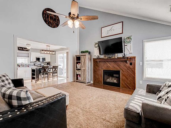 5th image of 2087 Wood Brook Ct