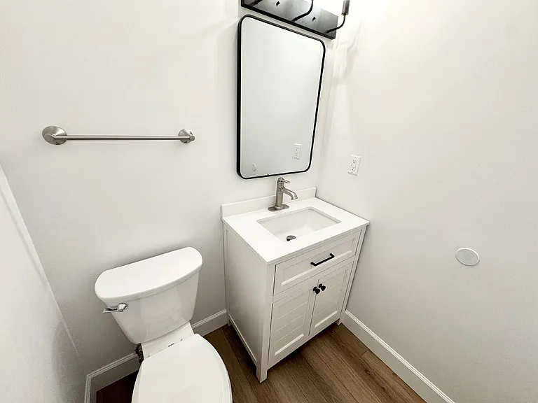 104 Caron Ln — Photo 4