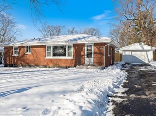 752 Rolling Dr, Lisle, IL 60532