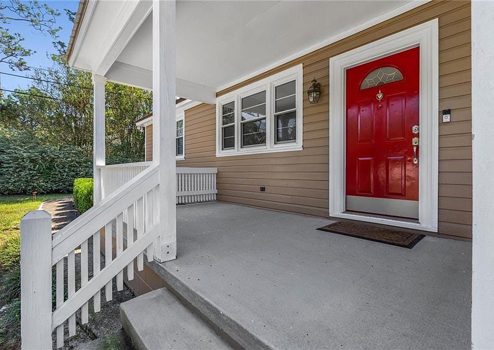 1st image of 5257 Greenwood Ln